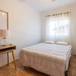 3 Bedroom Cozy In Διαμέρισμα Τορεβιέχα