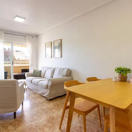 3 Bedroom Cozy In Διαμέρισμα *