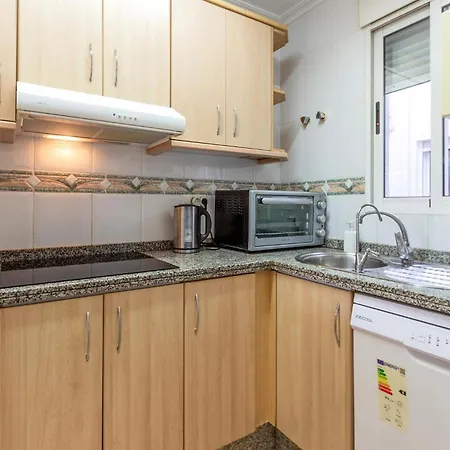 3 Bedroom Cozy In *